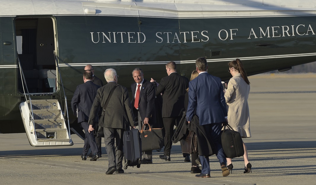 Concerns build over Trump’s unofficial advisors on veterans policy