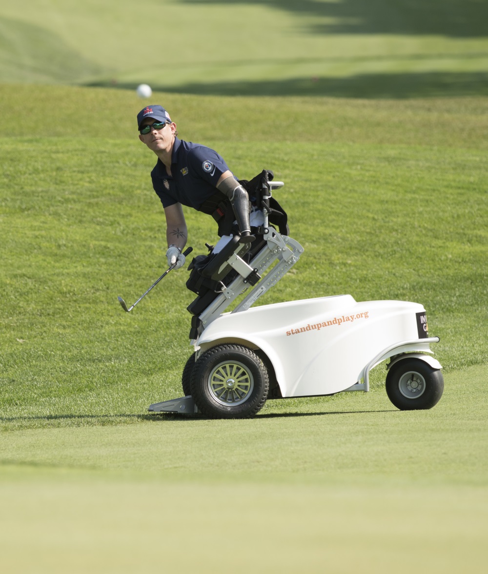 Marine Corps veteran Sgt. Michael Nicholson competes in golf at St. George's Golf and Country Club during the 2017 Invictus Games in Toronto, Canada, on Sept. 26, 2017. (Roger L. Wollenberg/DoD)