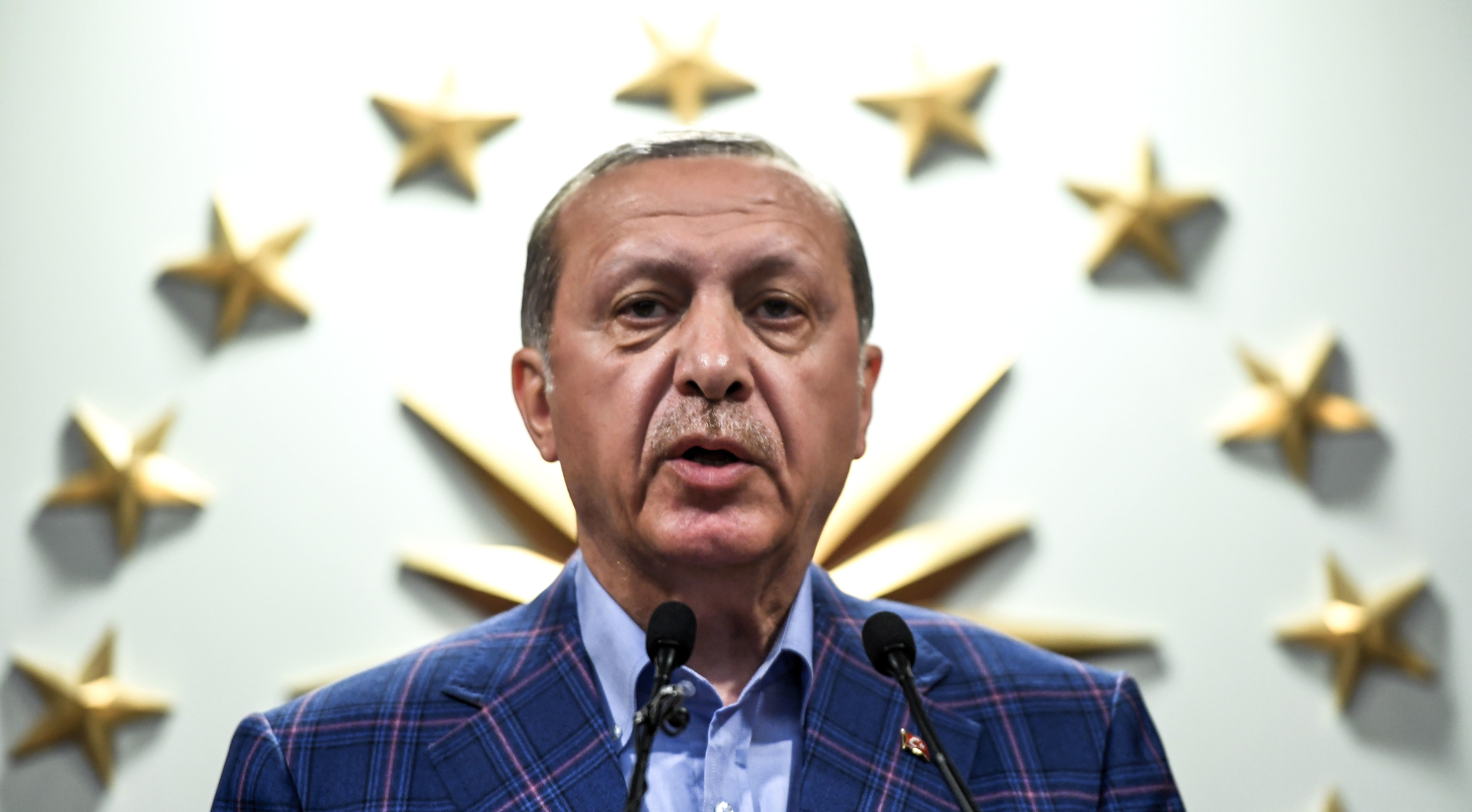 Turkey’s Erdogan decrees sweeping defense procurement takeover