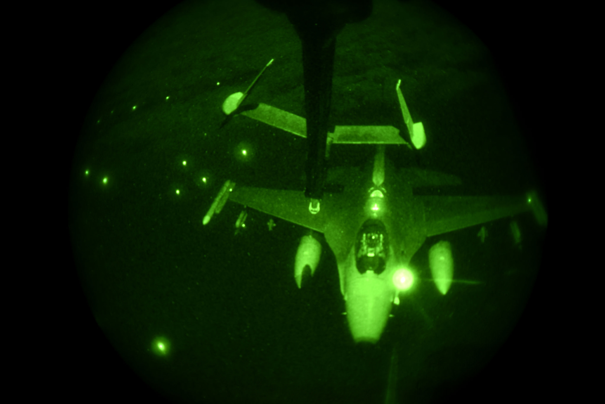 A U.S. Air Force F-16 Fighting Falcon assigned to the 36th Fighter Squadron at Osan Air Base, Republic of Korea (ROK), positions to receive fuel midair during a training flight over South Korea in Nov. 19, 2018. (Senior Airman Kelsey Tucker/Air Force)