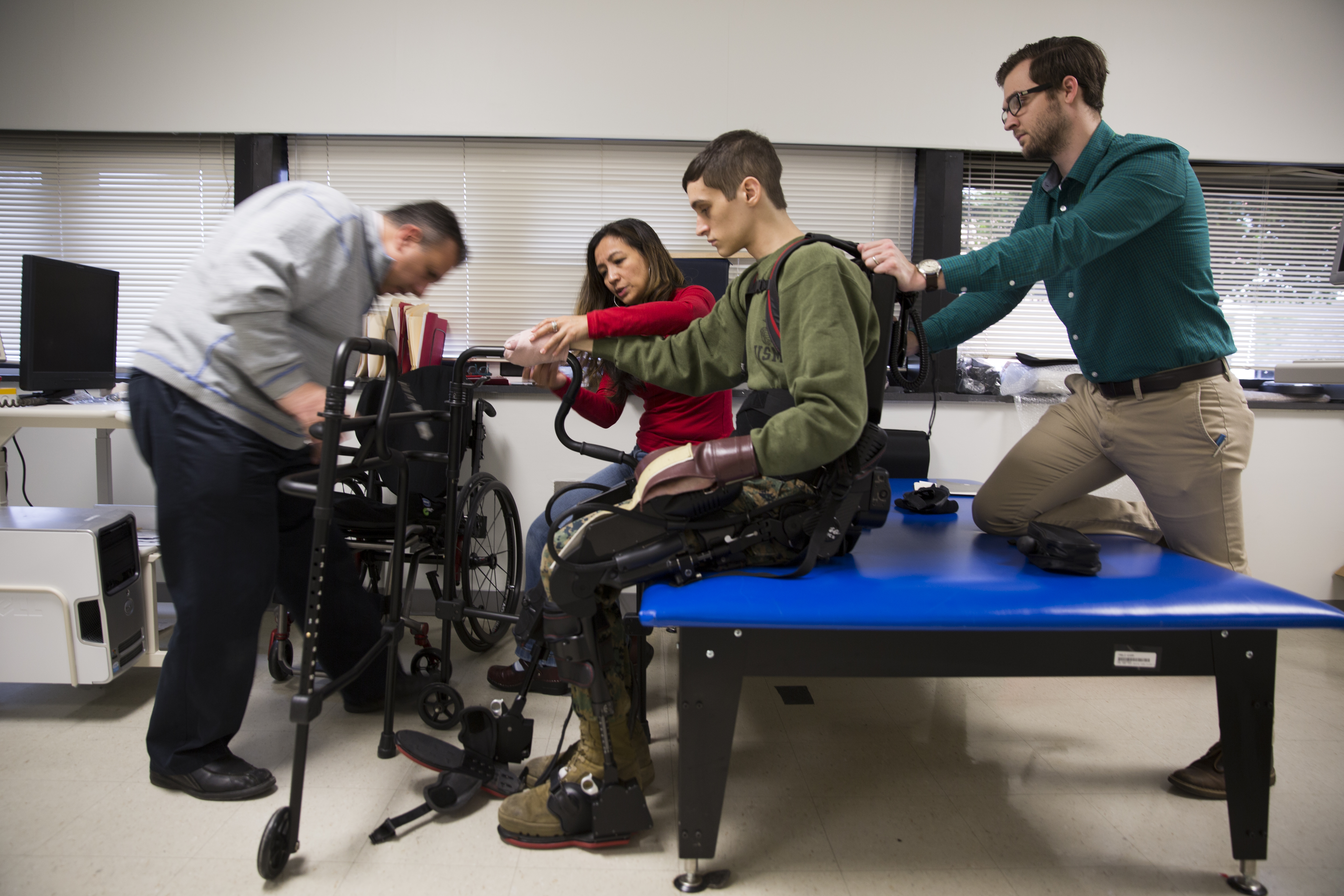 With exoskeletons, paralyzed troops walk again