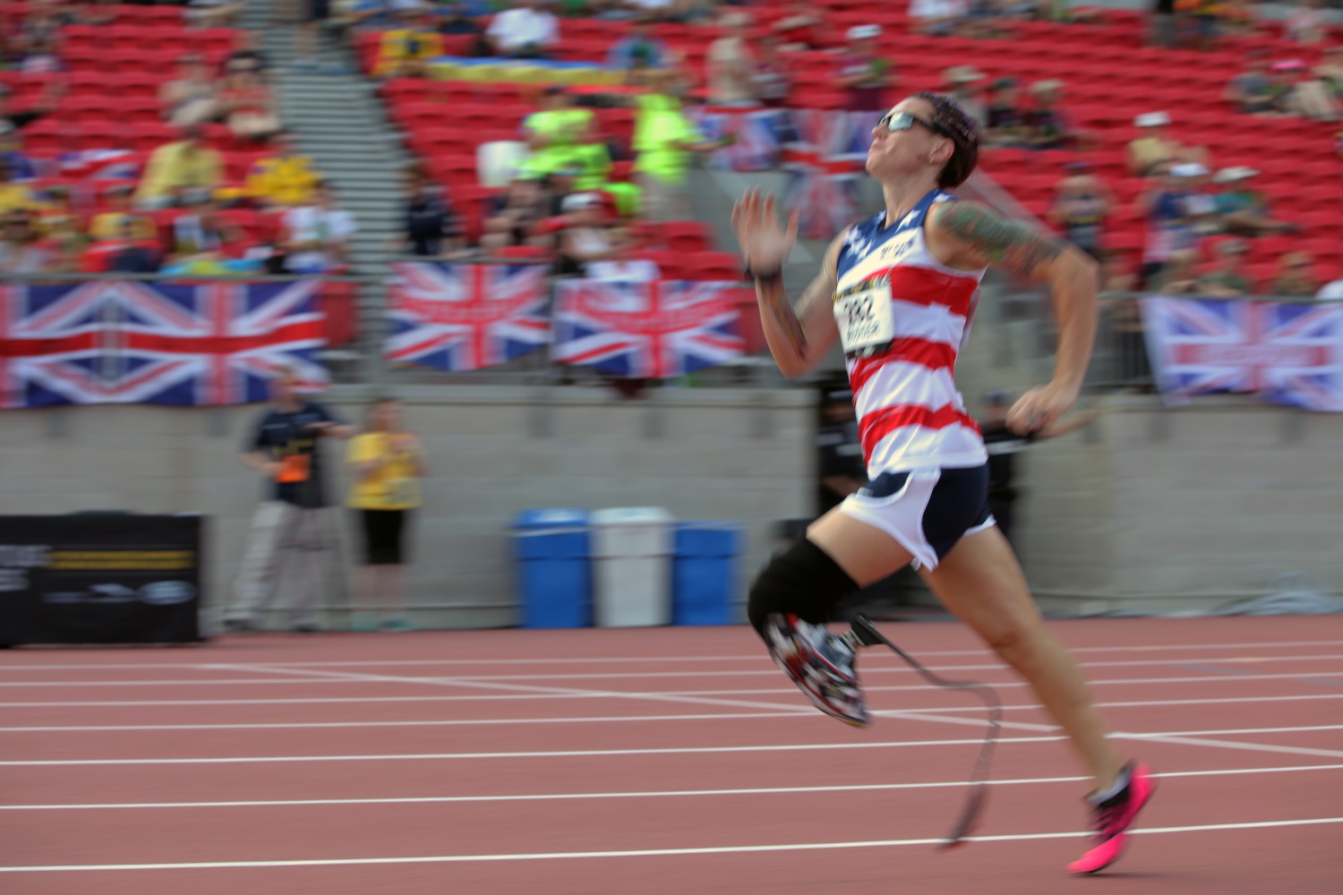 Retired Marine Corps Lance Cpl. Sarah Rudder competes in the Invictus Games' 200-meter dash event at York Lions Stadium in Toronto, Canada, on Sept. 24, 2017. Invictus Games includes wheelchair basketball, wheelchair rugby, sitting vollyball, archery, cycling, para-ice hockey, wheelchair tennis, powerlifting, golf, swimming and indoor rowing. (Staff Sgt. Daniel Luksan/Army)