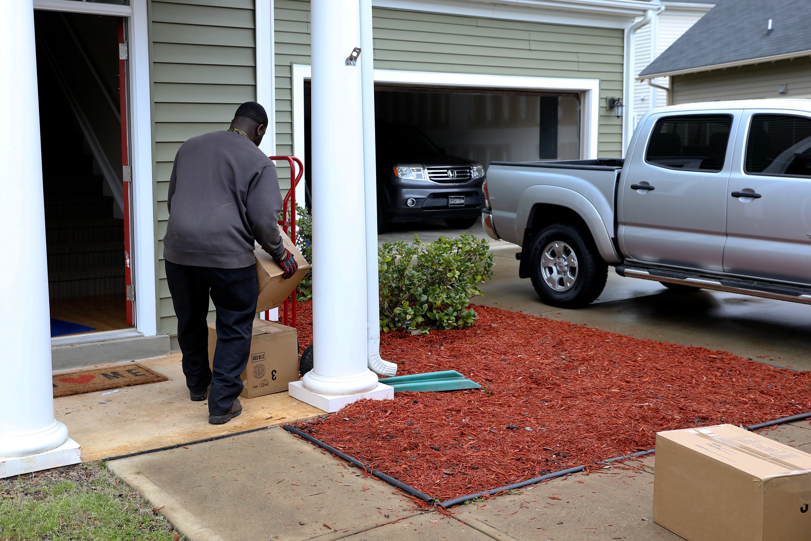 As Military Moves Restart It S Still A Pcs Season Like None Other Here S What Families Need To Know