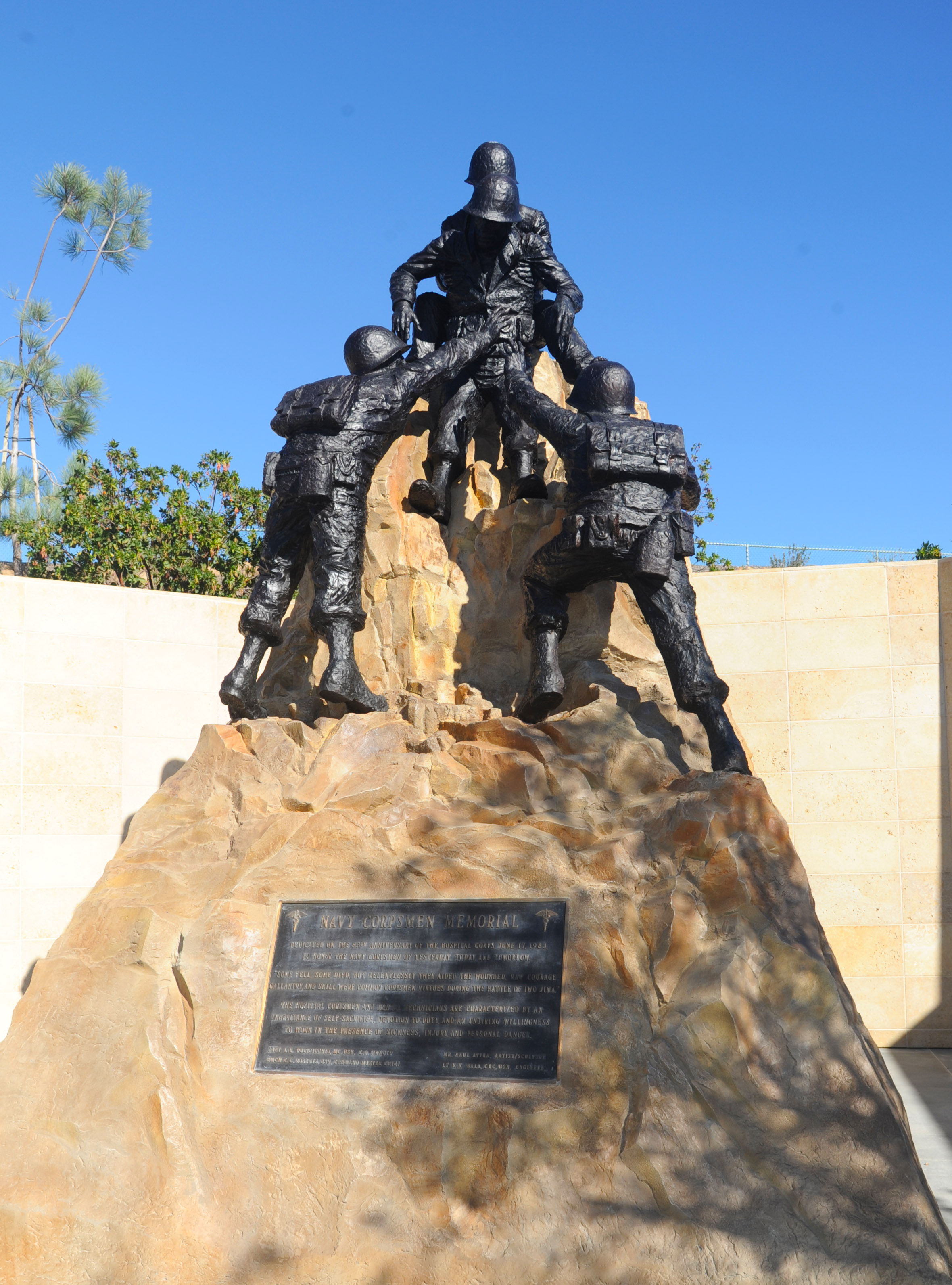 New statue pays homage to bond between corpsmen, Marines