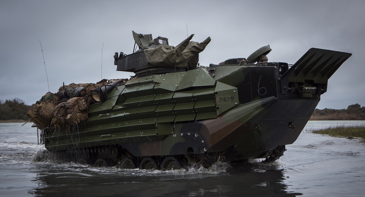 The AAV Is Not Dead Yet The Corps Wants New Tracks To Improve Land And The AAV Is Not Dead Yet The Corps Wants New Tracks To Improve Land And
