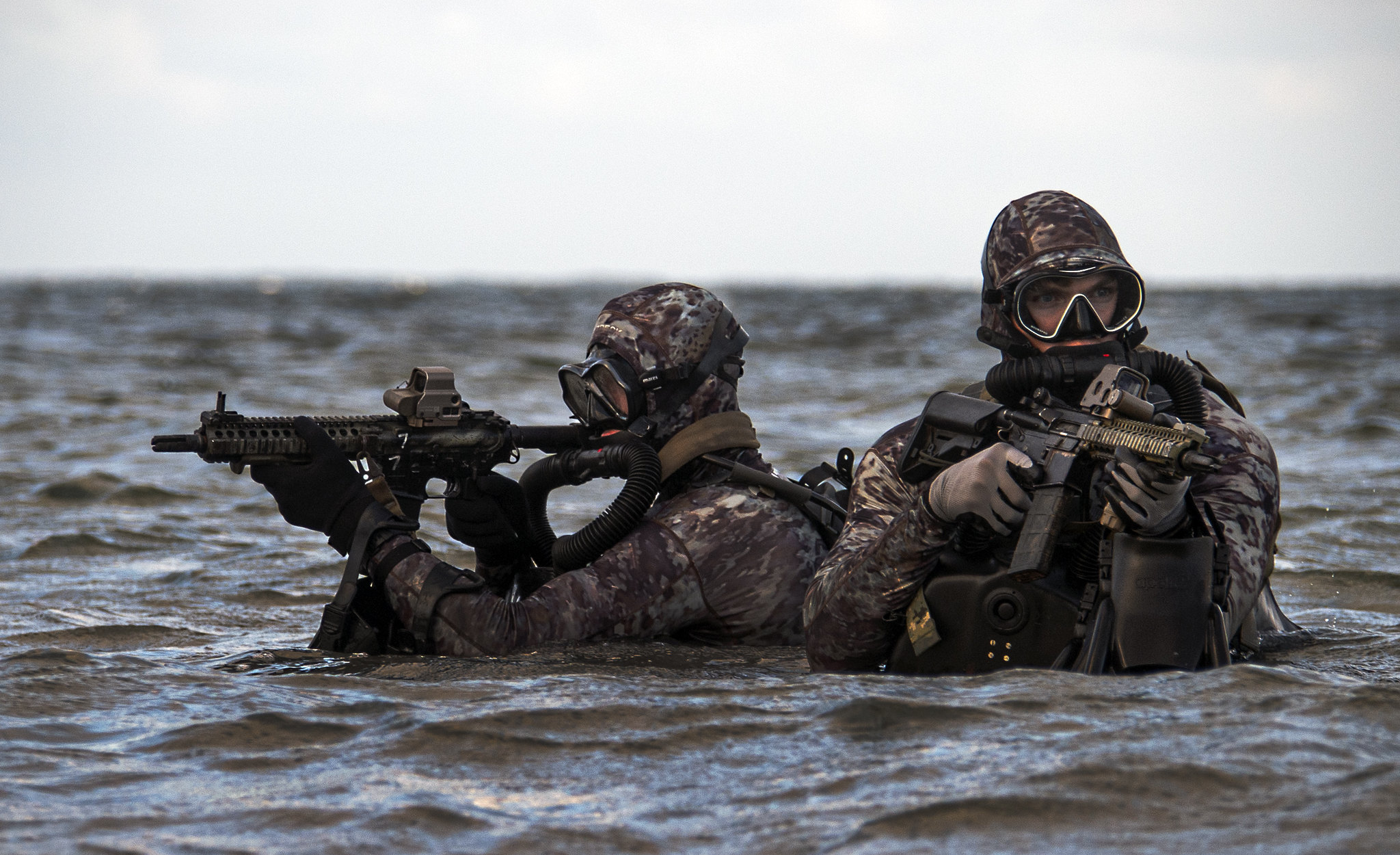 Sailors assigned to Naval Special Warfare Group 2 conduct military dive operations off the East Coast on May 29, 2019. (Senior Chief Mass Communication Specialist Jayme Pastoric/Navy)
