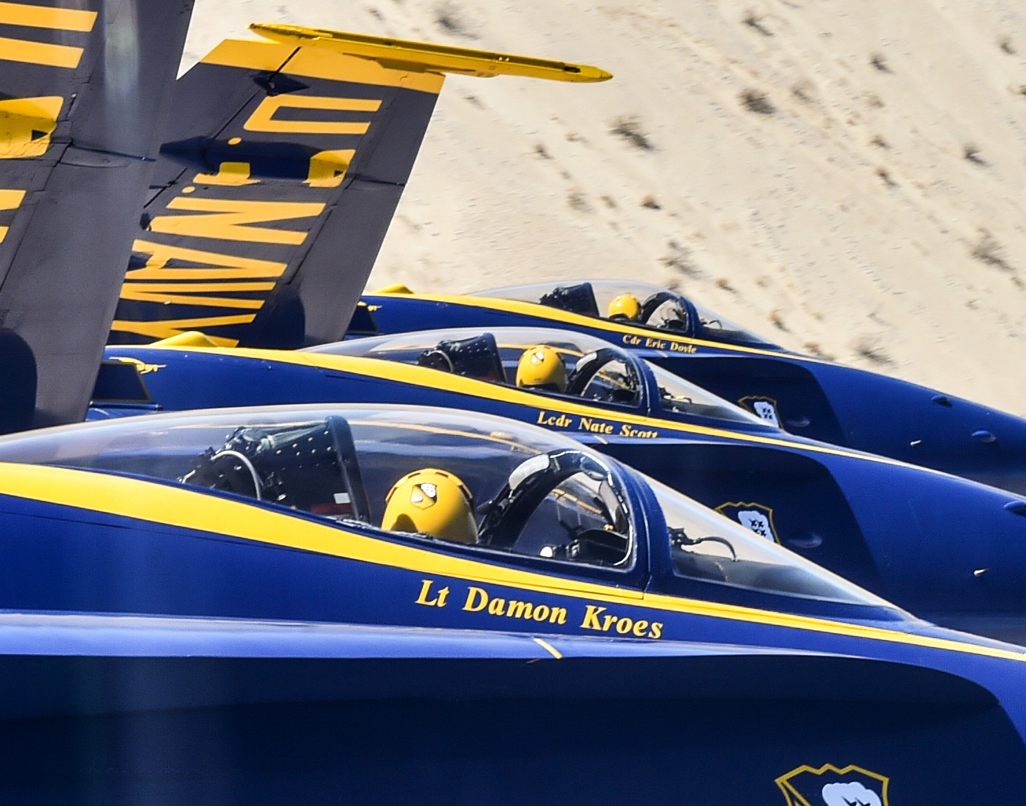 Blue Angels Diamond pilots perform the Diamond Echelon Parade during a winter training flight over El Centro, California. (Mass Communication Specialist 1st Class Ian Cotter/Navy)