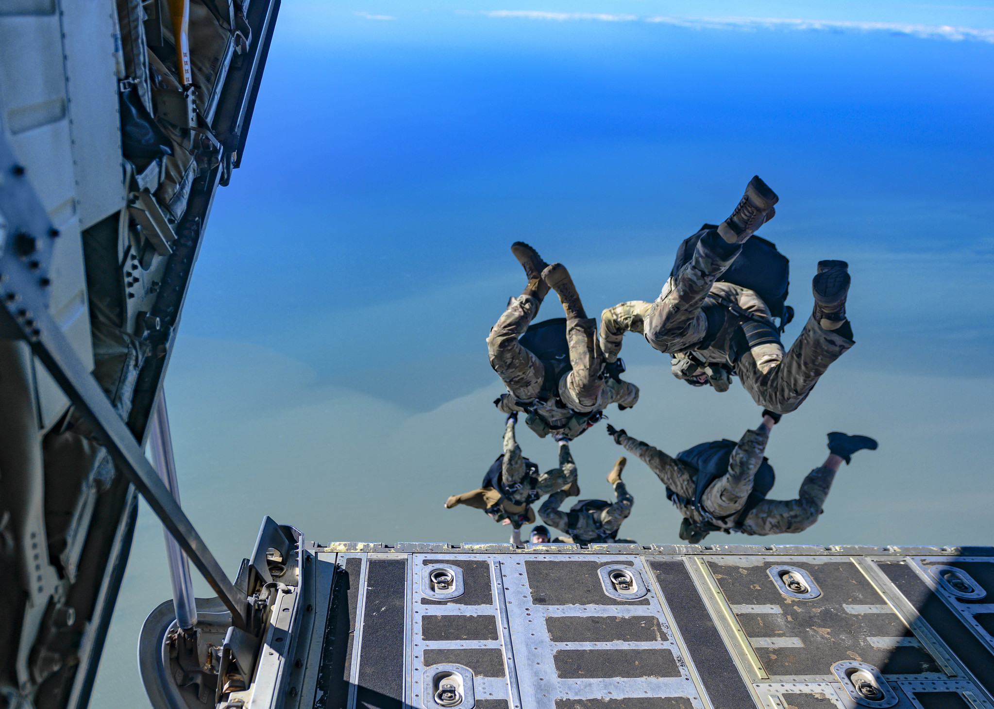 Explosive ordnance disposal technicians assigned to Explosive Ordnance Disposal Mobile Unit (EODMU) 8 conduct military free-fall training in Rota, Spain, Nov. 6, 2019. (Mass Communication Specialist 1st Class Scott Bigley/Navy)